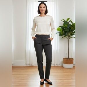 Women’s Dress Pants Mario Serrani Italy Black Size 2 Front Pockets Viscose blend